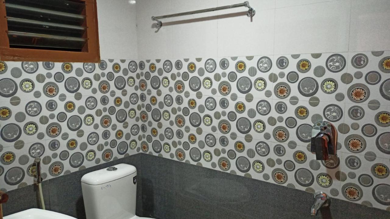 מלון קראיקודי Aarthi Residency מראה חיצוני תמונה
