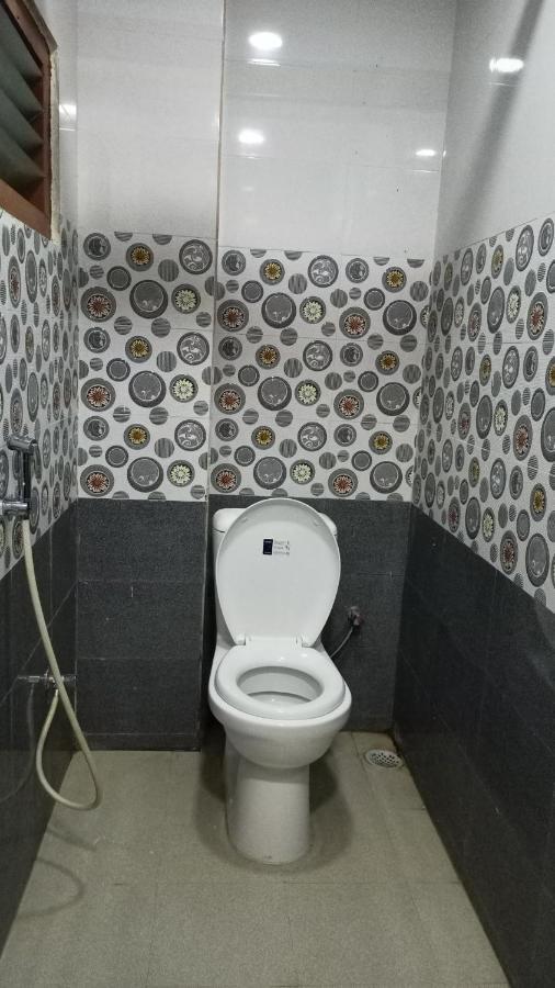 מלון קראיקודי Aarthi Residency מראה חיצוני תמונה
